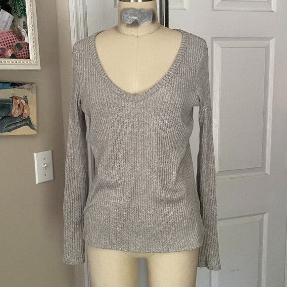 AMERICAN EAGLE Gray Soft ribbed knit Stretch Classic V-neck Shirt *XX-SMALL* - Picture 1 of 5